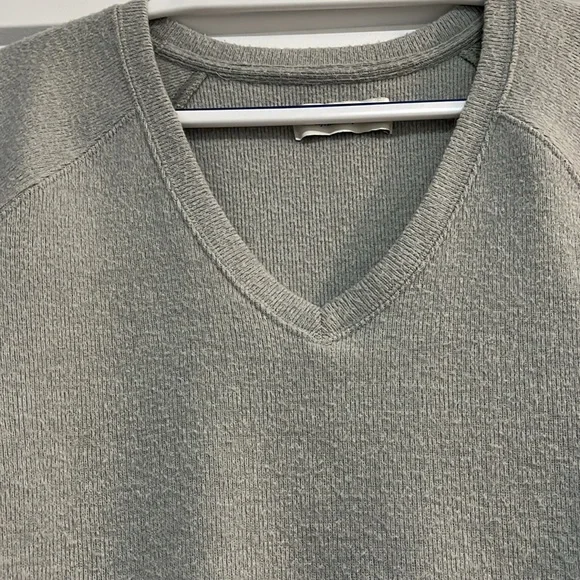 Abercrombie Sweater - Picture 2 of 4